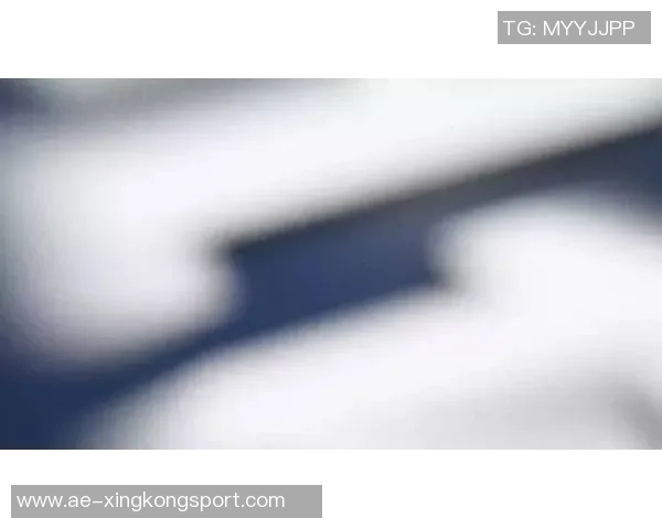 凯尔登谈与文班互剃光头的趣事及注意事项分享 凯尔登谈与文班互剃光头的趣事及注意事项分享