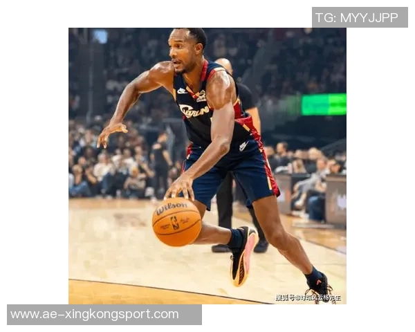 米切尔单节爆发斩获16分全场贡献24分5板5助4断展现全能表现