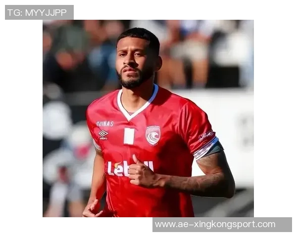 阿德里亚诺菲尔米诺正式加盟武汉三镇开启新征程